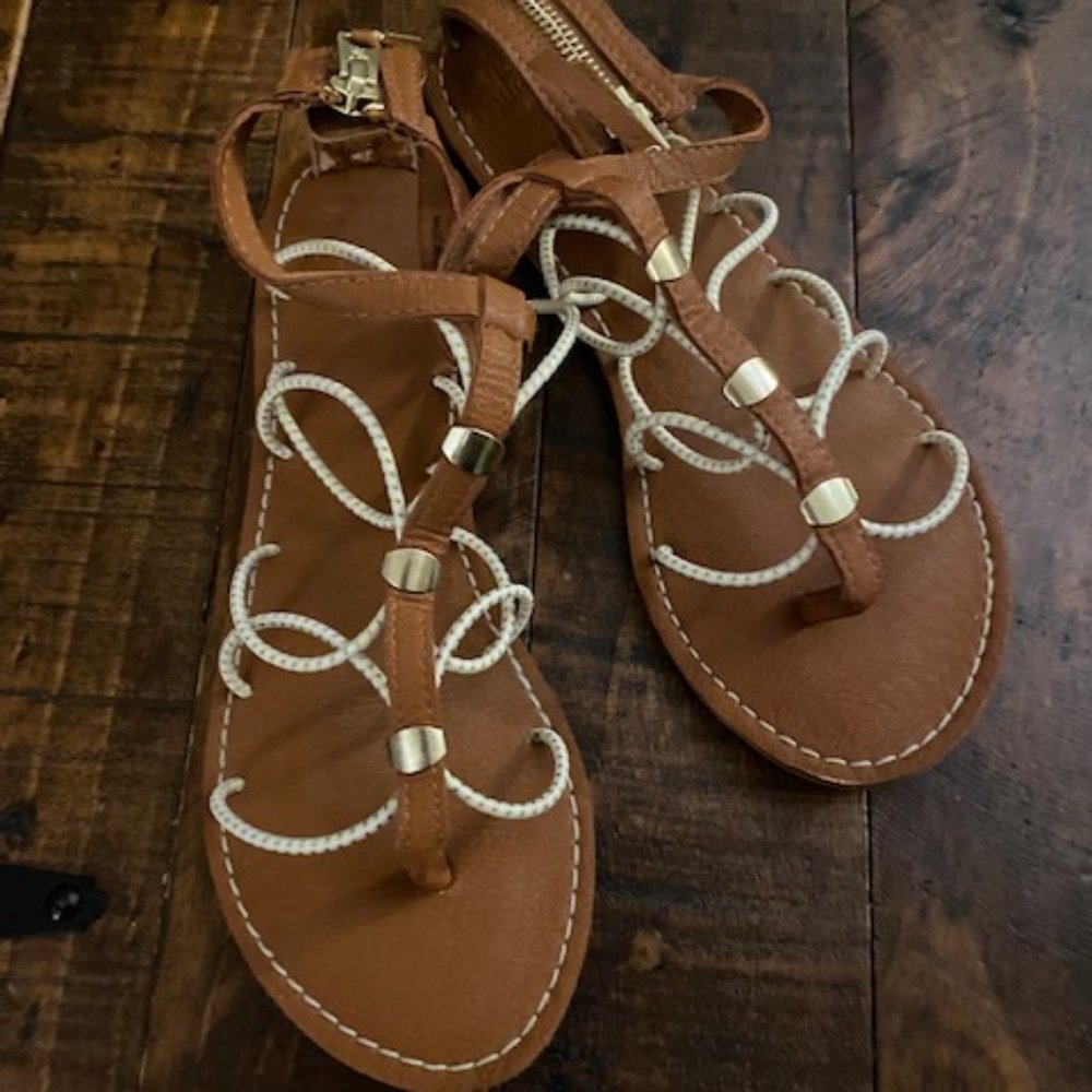 A&F, Sz 7, Tan sandals